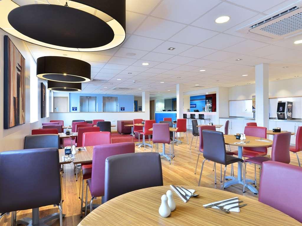Travelodge London Finchley ร้านอาหาร รูปภาพ